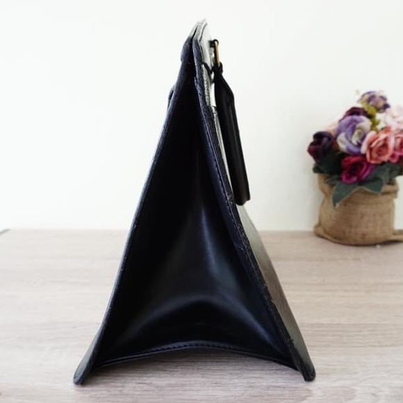 LIKE NEW!⚫️LOUIS VUITTON EPI RIVIERA BRIEFCASE 💼 - Picture 8 of 16